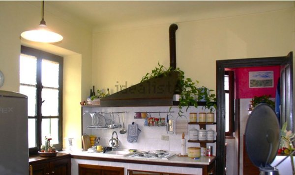 casa indipendente in vendita a Cortemilia