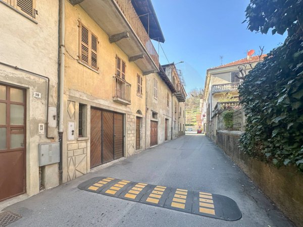 casa indipendente in vendita a Cortemilia