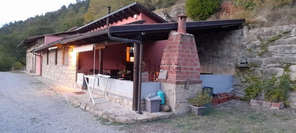 casale in vendita a Cortemilia