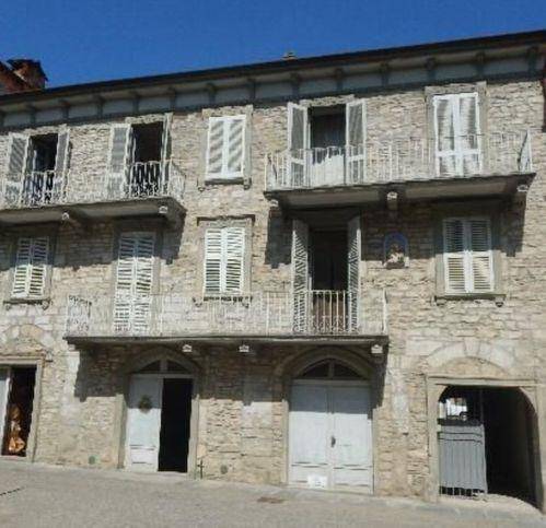 intera palazzina in vendita a Cortemilia
