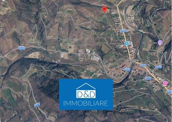 casa indipendente in vendita a Cortemilia