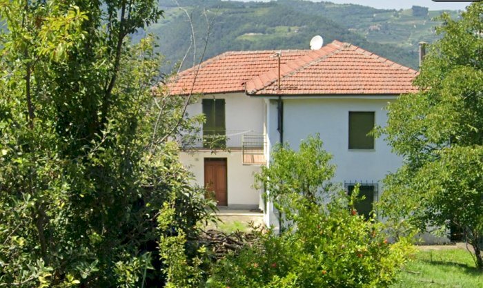 casa indipendente in vendita a Cossano Belbo