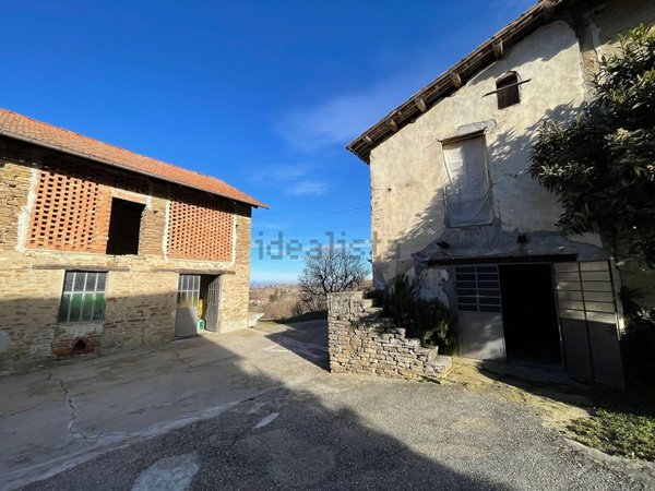 casale in vendita a Cossano Belbo