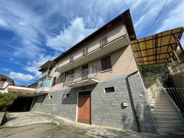 casa indipendente in vendita a Cossano Belbo