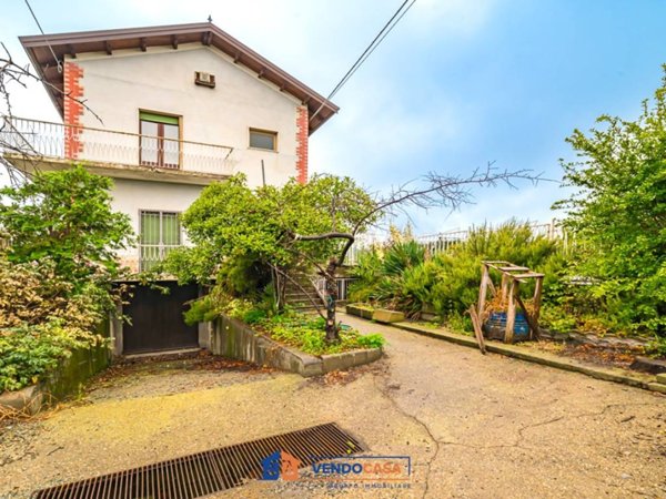 casa indipendente in vendita a Costigliole Saluzzo