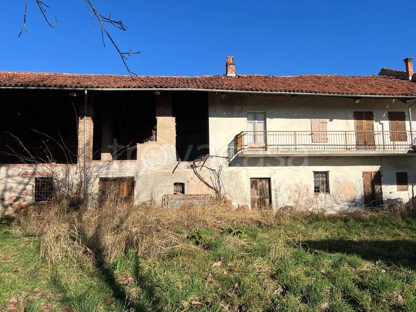 casa indipendente in vendita a Costigliole Saluzzo