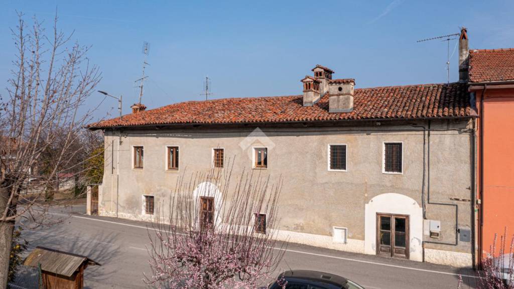 casa semindipendente in vendita a Costigliole Saluzzo
