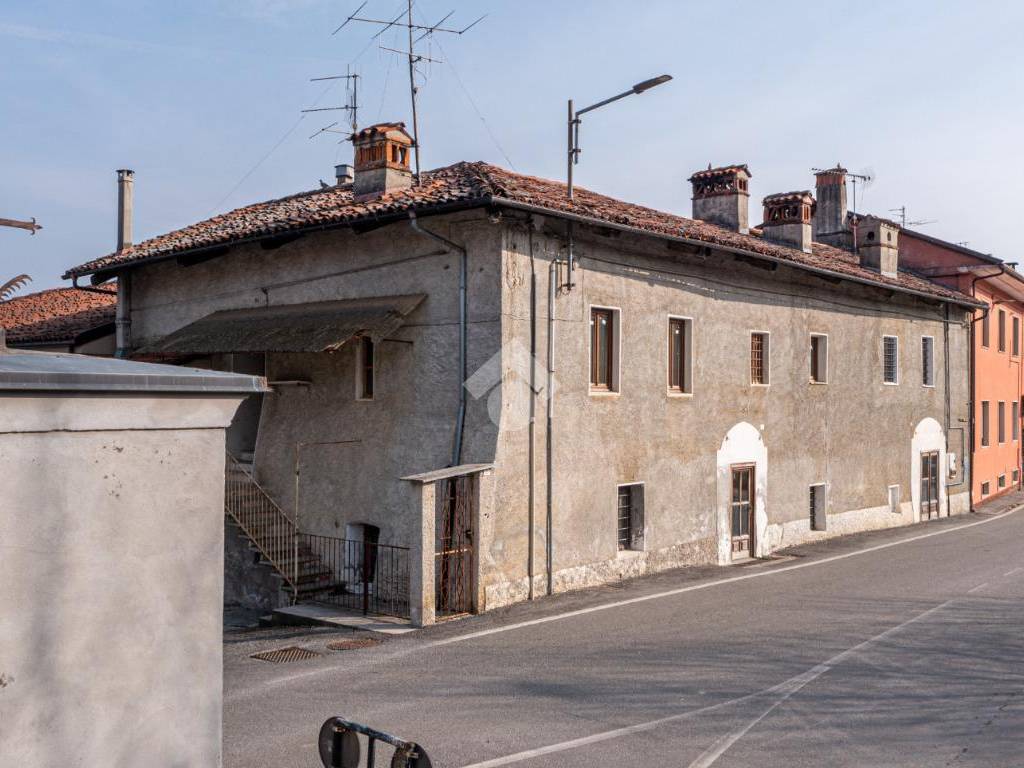casa semindipendente in vendita a Costigliole Saluzzo