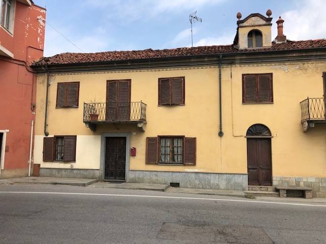 casa indipendente in vendita a Costigliole Saluzzo