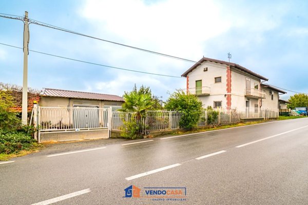 esavano in vendita a Costigliole Saluzzo