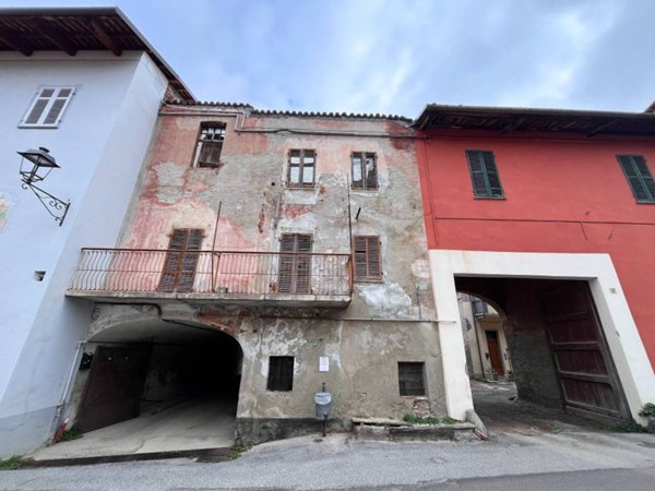 casa indipendente in vendita a Costigliole Saluzzo