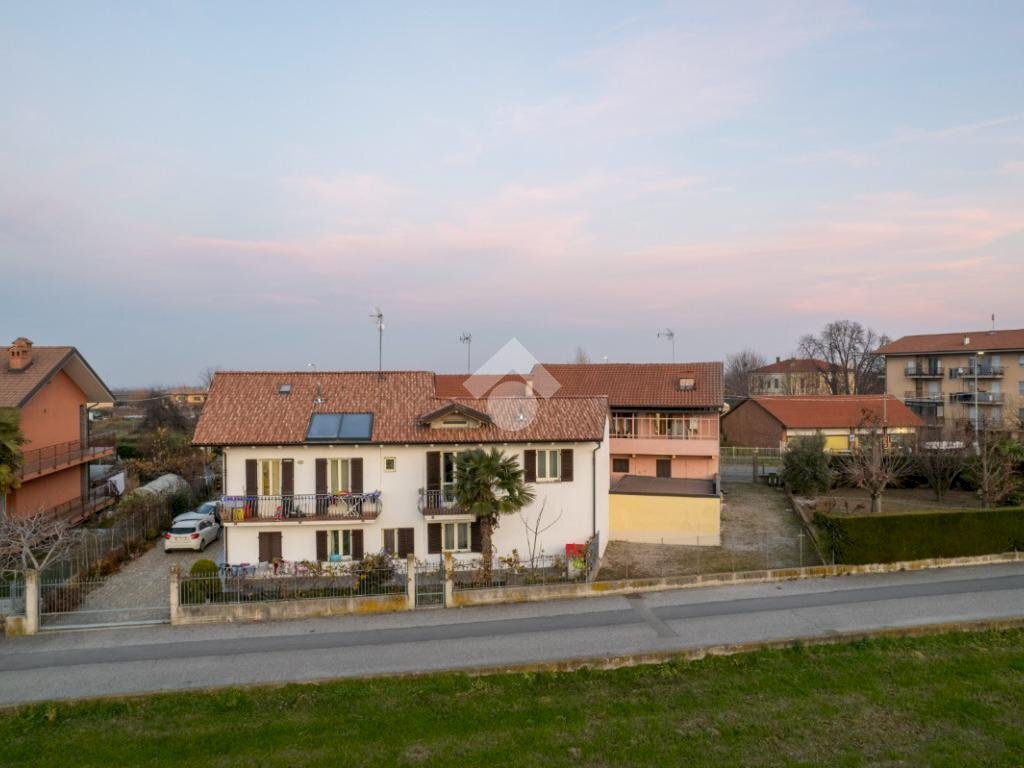 casa indipendente in vendita a Costigliole Saluzzo