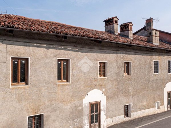 casa semindipendente in vendita a Costigliole Saluzzo