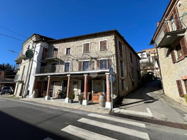 negozio in vendita a Cravanzana