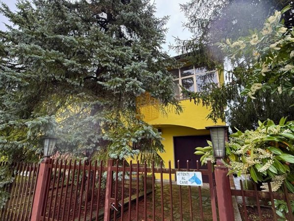 casa indipendente in vendita a Cravanzana