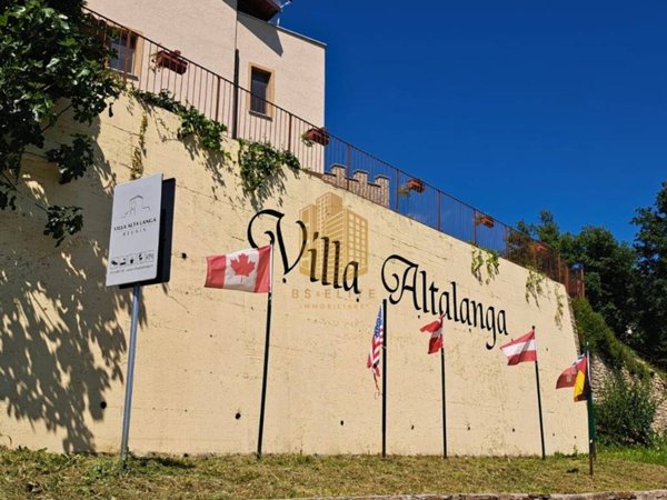 casa indipendente in vendita a Cravanzana