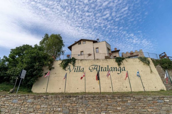 casa indipendente in vendita a Cravanzana