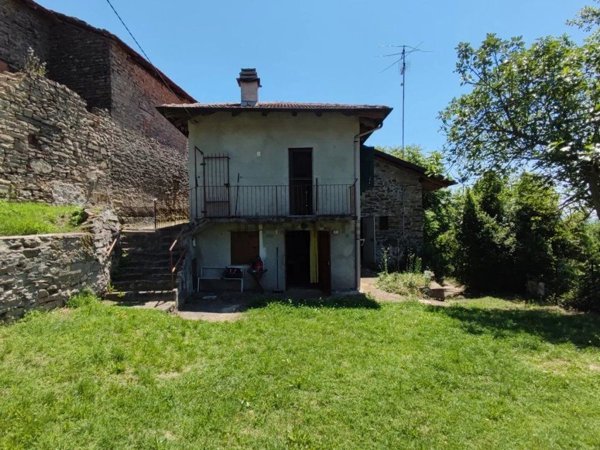 casa indipendente in vendita a Cravanzana