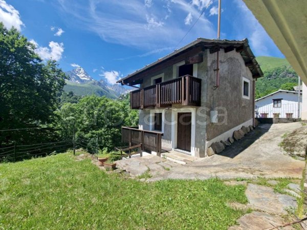 casa indipendente in vendita a Crissolo