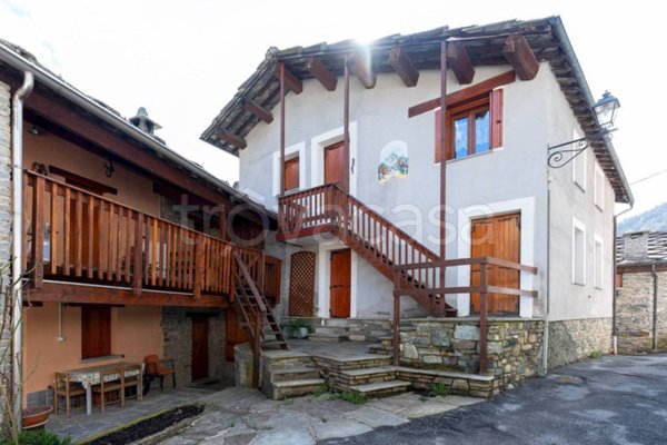 appartamento in vendita a Crissolo