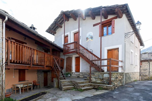 appartamento in vendita a Crissolo