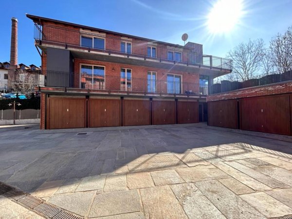 casa indipendente in vendita a Cuneo in zona Centro Città
