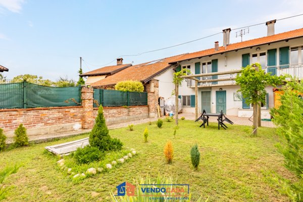 casa indipendente in vendita a Cuneo in zona Madonna dell'Olmo