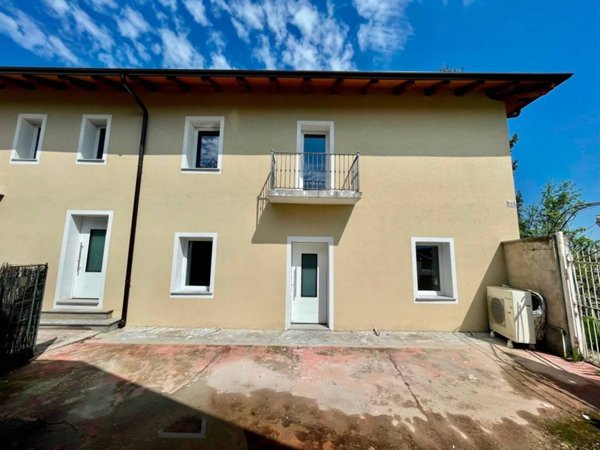 casa indipendente in vendita a Cuneo in zona Roata Rossi