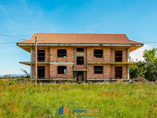 intera palazzina in vendita a Cuneo in zona Madonna delle Grazie