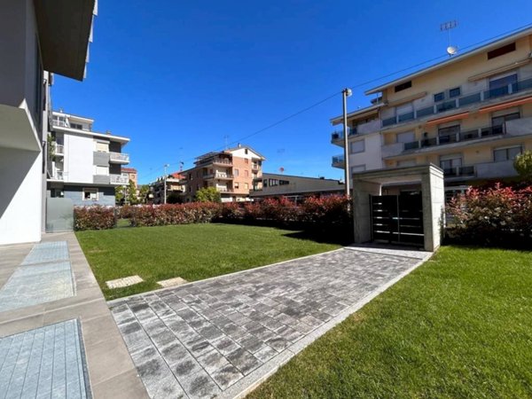 appartamento in vendita a Cuneo in zona Viale degli Angeli