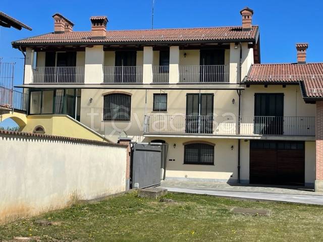 casa indipendente in vendita a Cuneo in zona Spinetta