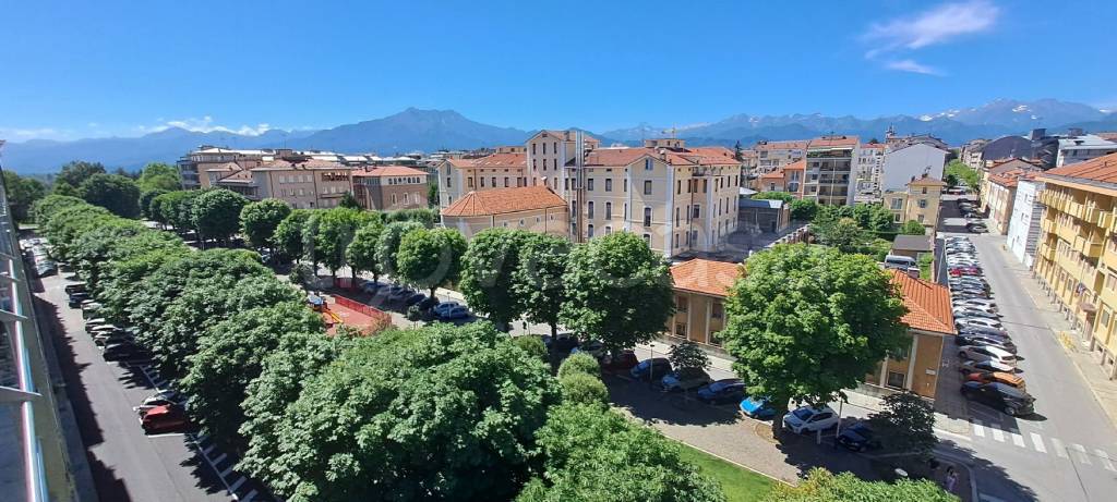 appartamento in vendita a Cuneo in zona Centro Città
