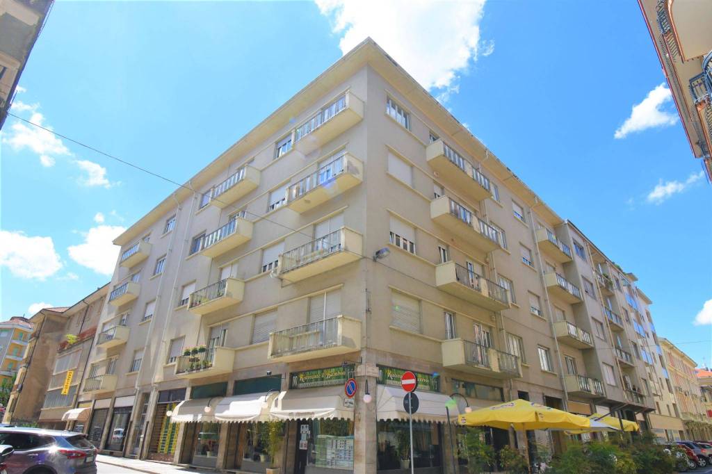 appartamento in vendita a Cuneo in zona Centro Città