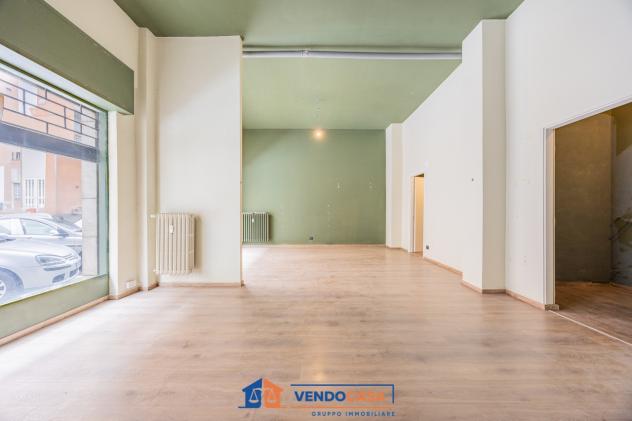 negozio in vendita a Cuneo in zona Centro Città