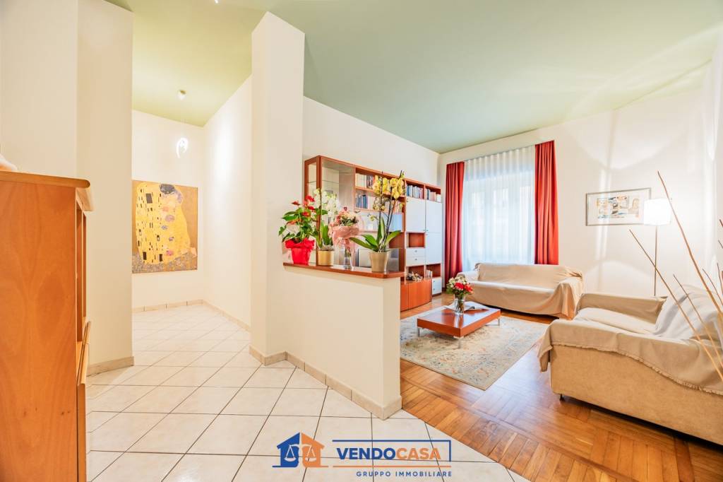 appartamento in vendita a Cuneo in zona Centro Città