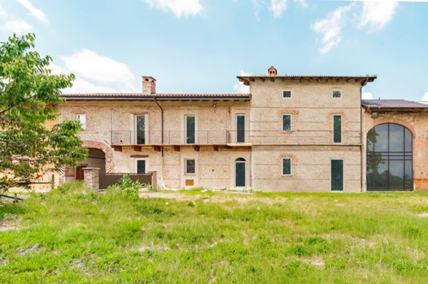 casale in vendita a Cuneo in zona San Benigno