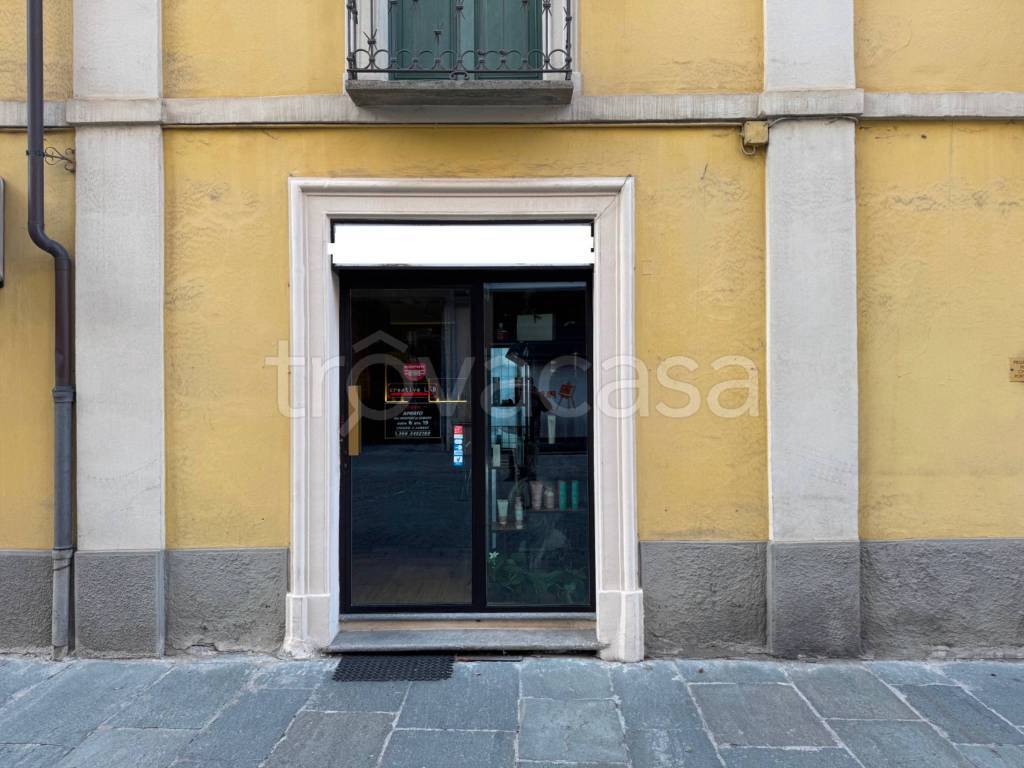 locale commerciale in vendita a Cuneo in zona Centro Città