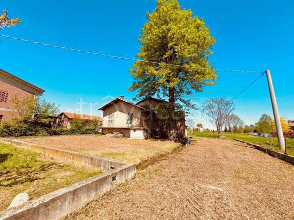 casa indipendente in vendita a Cuneo in zona Spinetta