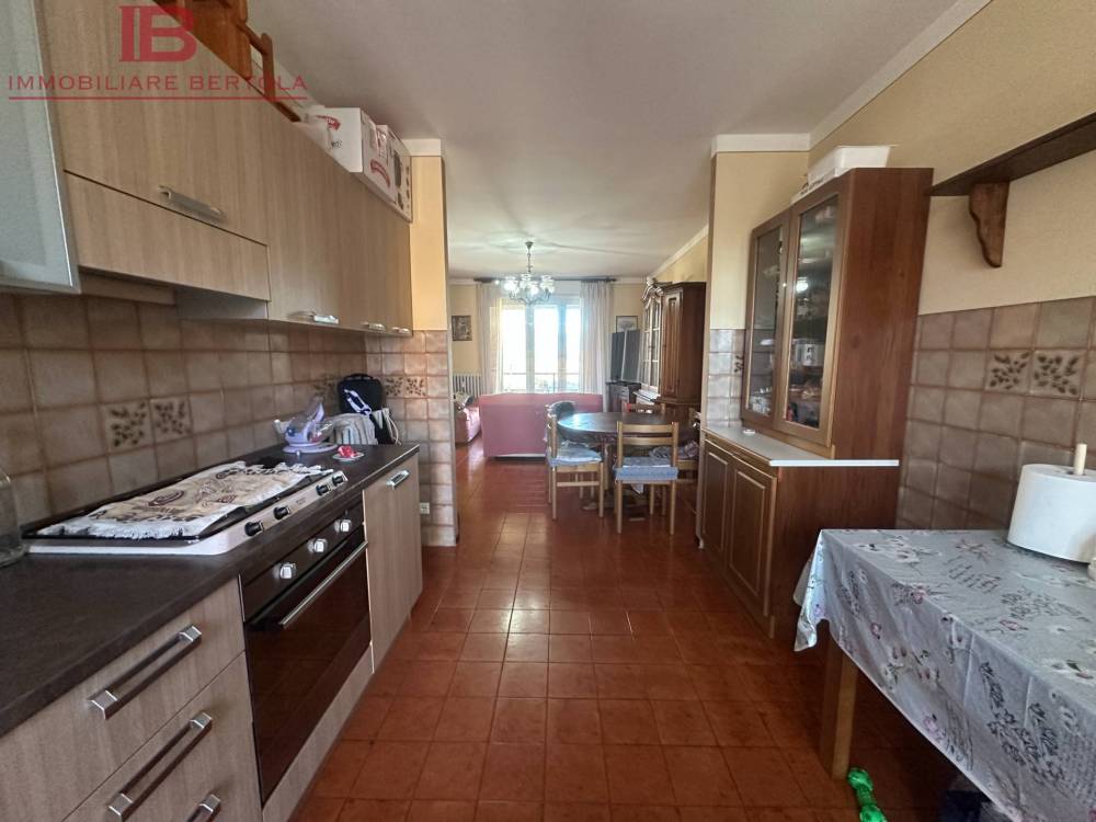 appartamento in vendita a Cuneo in zona Confreria