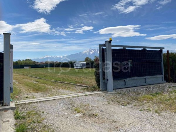 terreno agricolo in vendita a Cuneo in zona Confreria