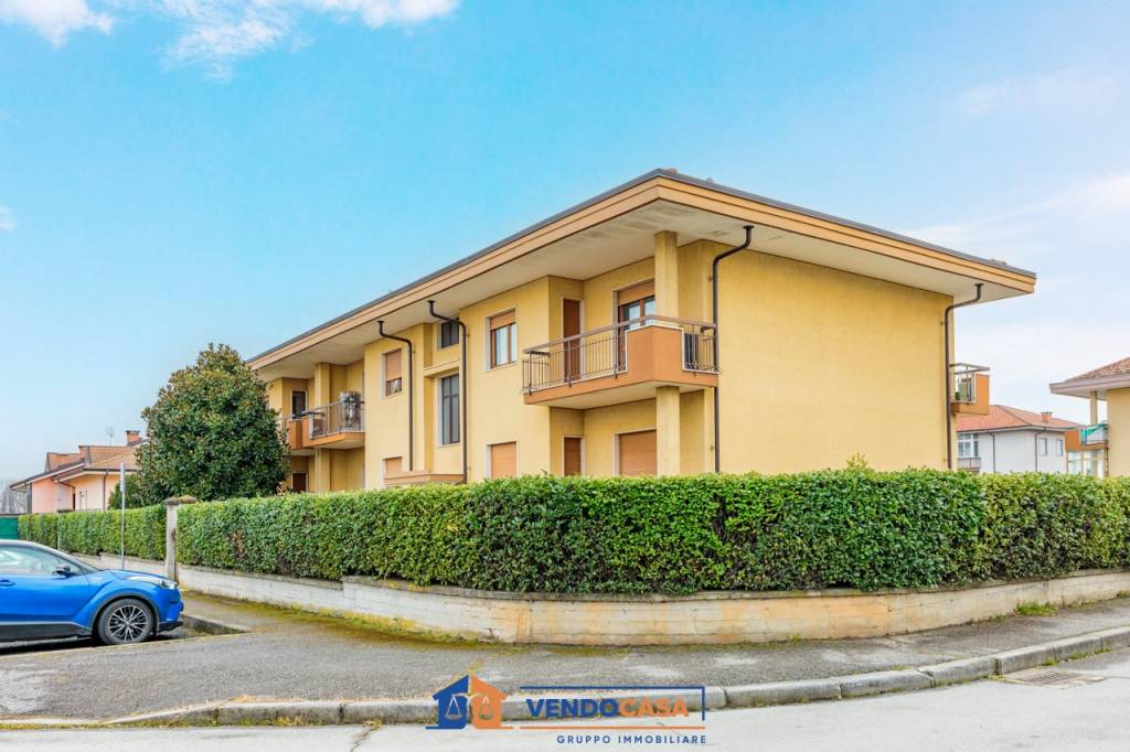appartamento in vendita a Cuneo in zona Roata Rossi