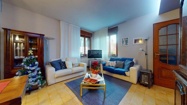 casa indipendente in vendita a Cuneo in zona Viale degli Angeli