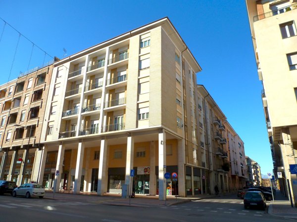 appartamento in vendita a Cuneo in zona Centro Città