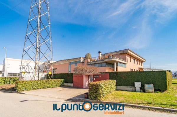 appartamento in vendita a Cuneo in zona San Rocco Castagnaretta