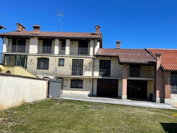casa indipendente in vendita a Cuneo