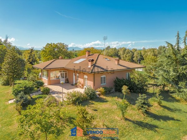 casa indipendente in vendita a Cuneo