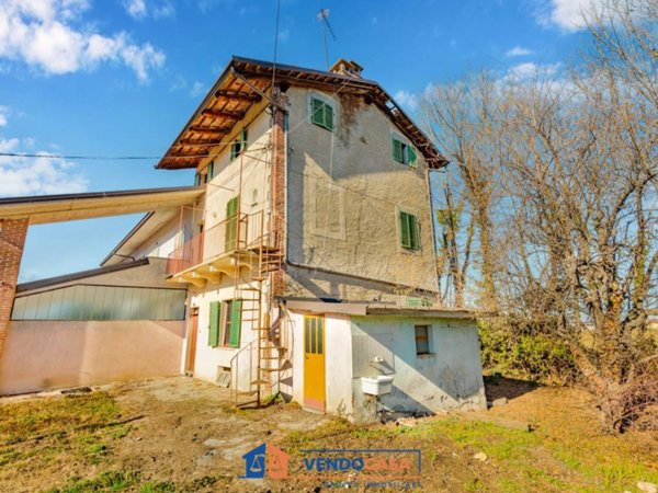 casa indipendente in vendita a Cuneo in zona Spinetta