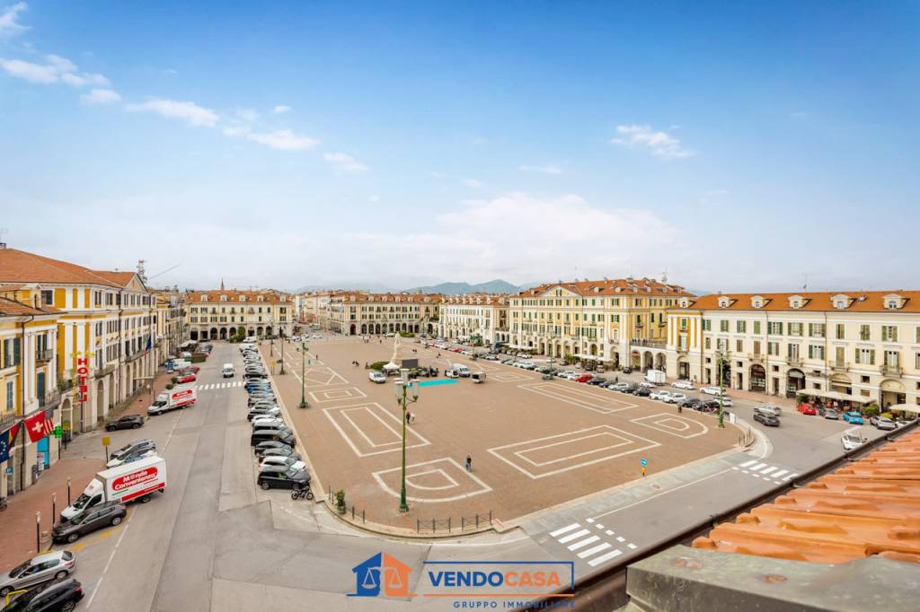 appartamento in vendita a Cuneo in zona Centro Città
