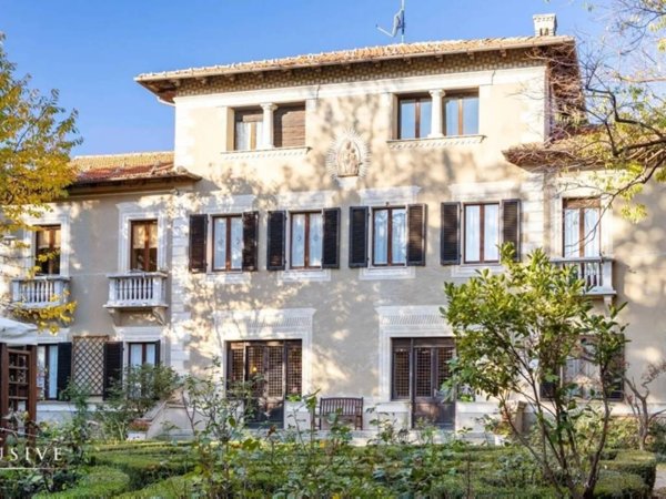 casa indipendente in vendita a Cuneo in zona San Rocco Castagnaretta