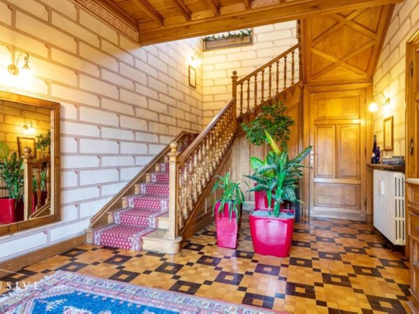 casa indipendente in vendita a Cuneo in zona San Rocco Castagnaretta